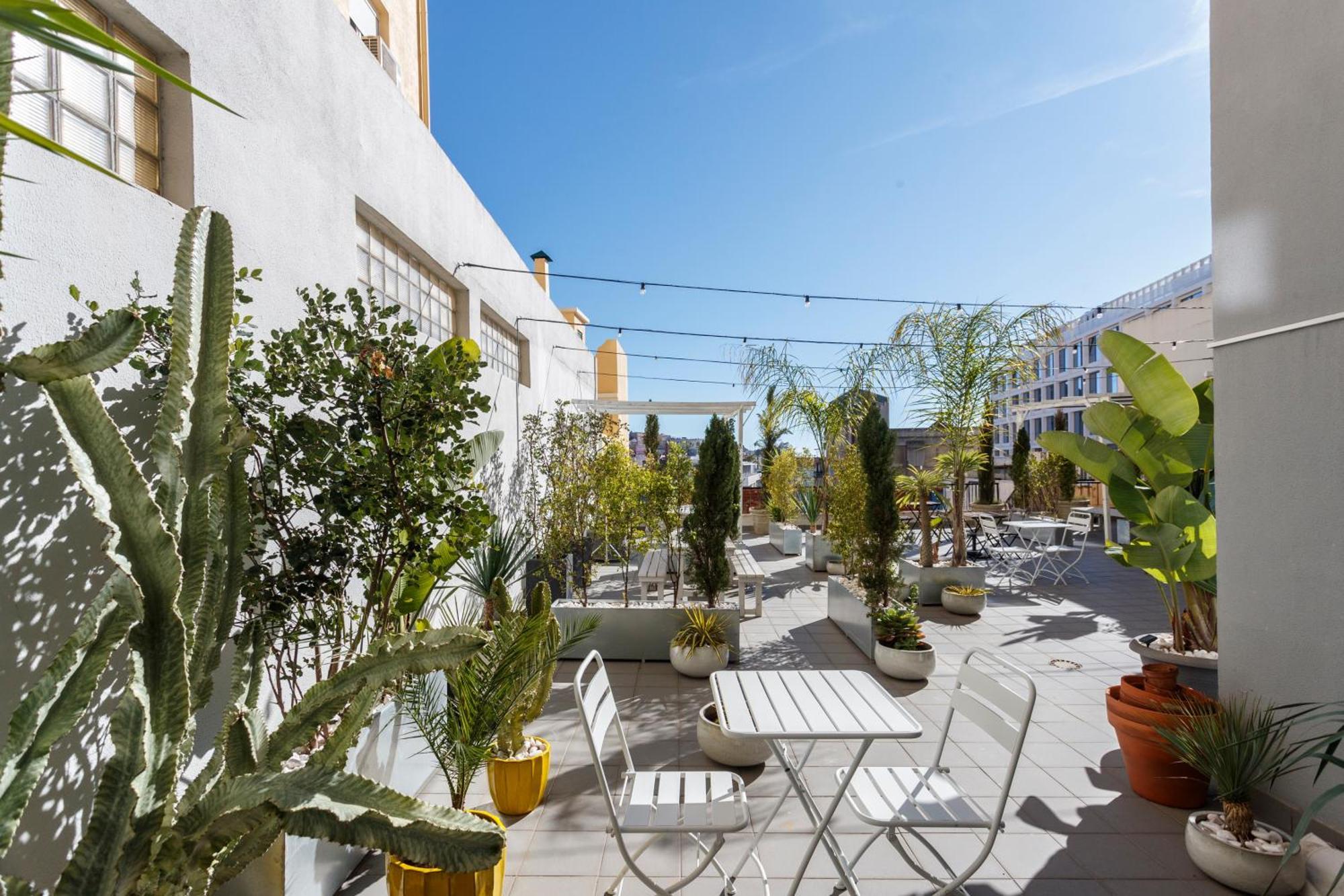 Neegroni Balcony In Lisbon - By Misha'S Place 1A Экстерьер фото